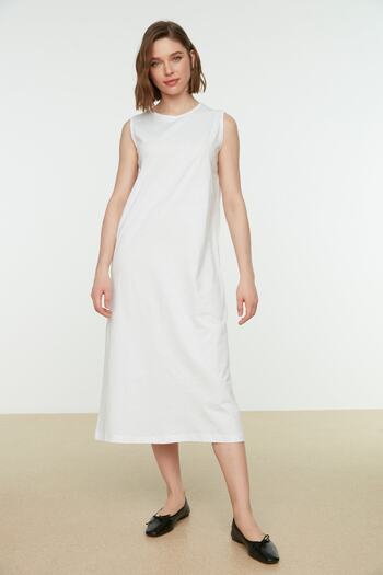 Trendyol Modest Λευκό Αμάνικο Μακρύ Φόδρα Εσωτερικό Φόρεμα TCTSS21UK0034