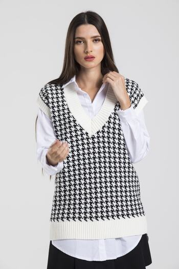 lizbarley Women's Black Goose Feet V-Neck Oversize Knitwear Sweater