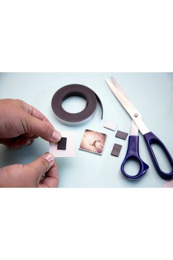Dünya Magnet 2 Metre Yapışkanlı Şerit Mıknatıs Magnet Mıknatısı, Yapışkan Kalitesi, 2 Metre Uzunluk, En 20mm