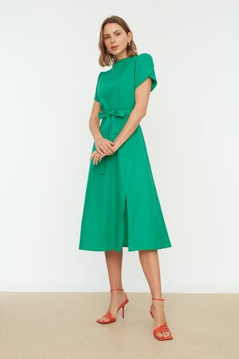 Trendyol Collection Zielona sukienka typu skater/talia z odkrytymi rękawami i detalami w talii Midi tkana sukienka TWOSS22EL0115