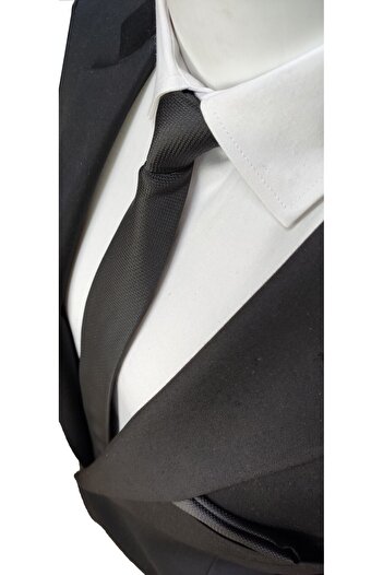 Le Voux 3-Piece Tie and Handkerchief in Red Navy Blue Black Colors