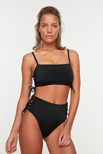 Trendyol Collection Μαύρο Shirred ψηλόμεσο Hipster μπικίνι κάτω TBESS22BA0044