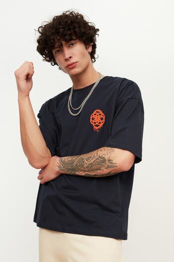 Trendyol Collection Geometrikus nyomott sötétkék túlméretes pamut póló - TMNSS21TS1062
