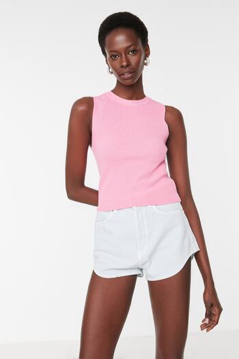 Trendyol Collection Rosafarbene Crop-Strickbluse mit Rundhalsausschnitt TWOSS21BZ0098