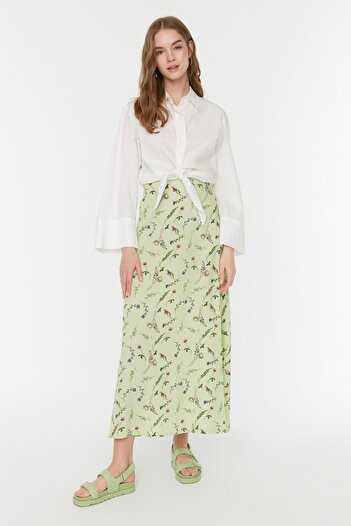 Trendyol Modest Green Floral Patterned Unlined Skirt - TCTSS22EE0006