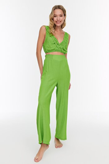 Trendyol Collection Green Gather Detailed Beach Bottom-Top Set
TBESS22AU0043