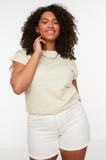 Trendyol Curve 100% Cotton T-Shirt with Crew Neck and Sleeve Detail - TBBSS22BF0023