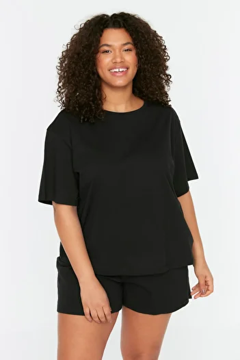 Trendyol Curve Fekete nyakú kötött pizsama szett TBBSS22PT0567
