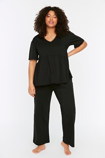 Trendyol Curve Black V-neck Knitted Pajama Set TBBSS22PT0566