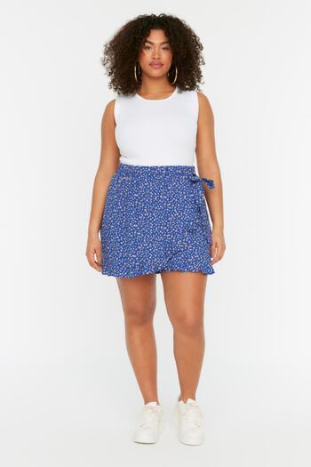 Trendyol Curve Blue Floral Patterned Woven Tied Shorts Skirt TBBSS22SR0164
