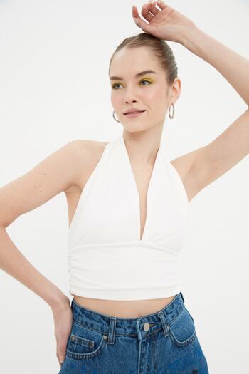 Trendyol Collection Ecru Halter Neck Fitted Crop Knitted Blouse TWOSS22BZ0544