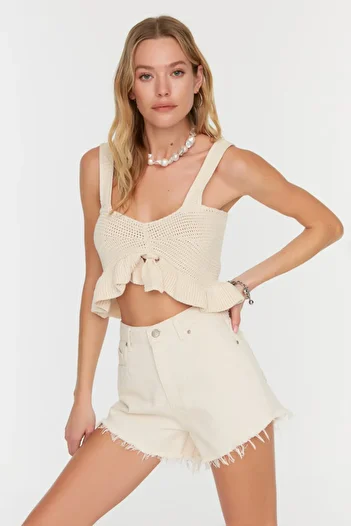 Trendyol Collection Beige Denim 100% Cotton Shorts Tbess22Sr0395