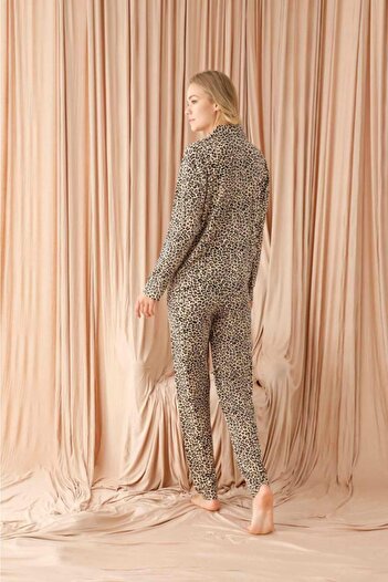 Pijamoni Leopard Buttoned Pajama Set