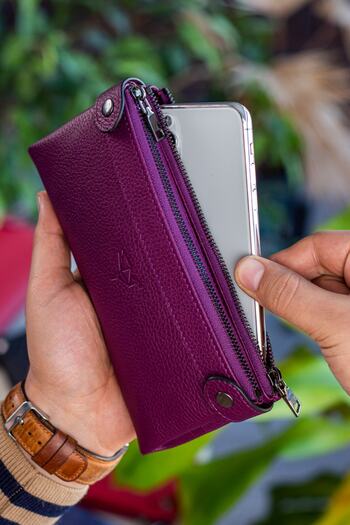 Garbalia Unisex Plum Portfolio Wallet