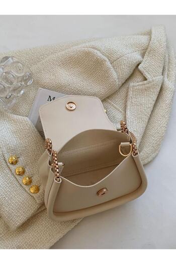 Katusa Cream Chain Baguette Bag