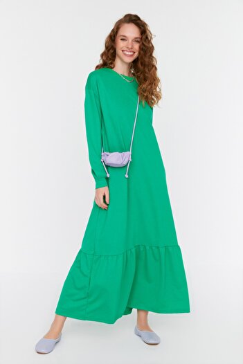 Trendyol Modest Green Gather Λεπτομερές πλεκτό φόρεμα με λαιμόκοψη TCTSS22EL00000