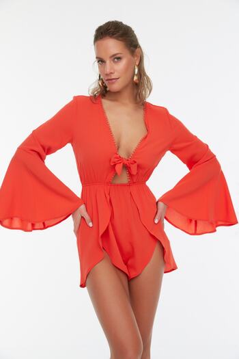 Trendyol Collection Red Woven Stripe Accessory Blouse Shorts Set TBESS22AU0113