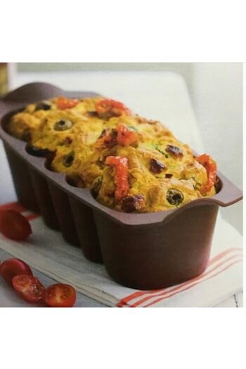 Tupperware Miracle Cake Mold Rectangular
