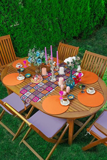 Realhomes Ethnic Checkered Printed Triangle Tasseled Runner 1 Piece & 6 Pieces Orange Colored Supla