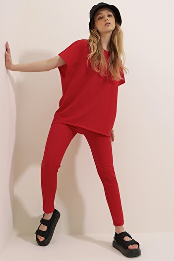 Trend Alaçatı Stili Women's Red Crew Neck Comfortable Fit Tracksuit Set ALC-X5885