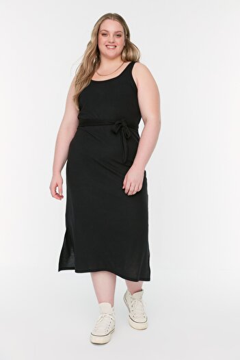 Trendyol Curve Black Belted Slit Detailed Knitted Dress TBBSS22EL0532