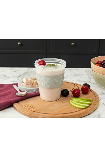 Madame Coco Pansy Snack Container with Spoon - Soft Green 234Eseri