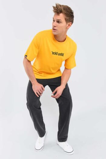 ECKO UNLTD Hug Saffron Men's Crew Neck T-Shirt