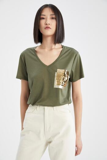 DeFacto V-Neck Regular Fit Short Sleeve T-Shirt