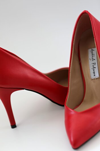 Ayakkabı Podyumum "stiletto" Kırmızı - Orta Boy Ince Topuk, V Ağız Parmak Dekolteli Kadın Ayakkabısı