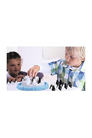 RAVENSBURGER Brand: (221486) Crazy Penguins Category: Board Games