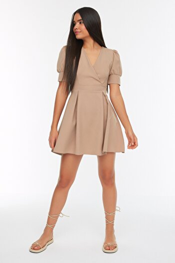 Trendyol Collection Μίνι υφαντό φόρεμα Camel Double Breasted Skater/Ζώνη που ανοίγει TWOSS20EL1639