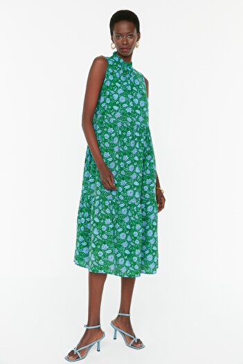 Trendyol Collection Wielobarwna, tkana sukienka midi z kwiatowym nadrukiem TWOSS20EL0573