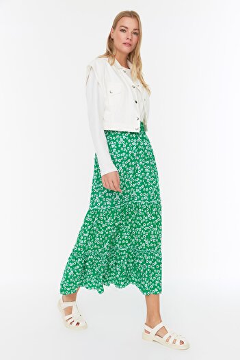 Trendyol Modest Green Floral Patterned Woven Skirt TCTSS22EE00000