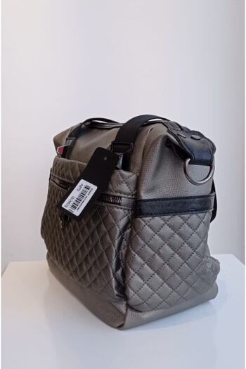 Onix Accessories Сумка з капітоне-візерунком, передньою блискавкою, кишенями на плечах і ручкою