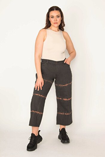 Şans Tekstil Women's Black Washed Fabric Relaxed Cut Ankle Length Jeans 85n6948
