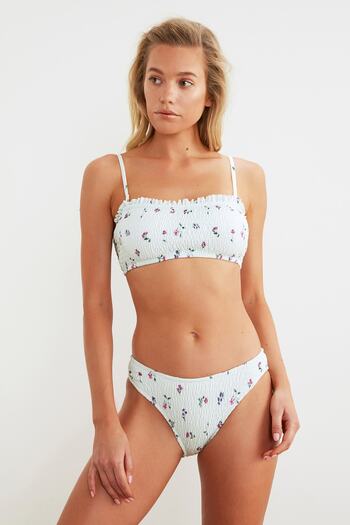 Trendyol Collection Ελαστικό μπικίνι με βελονάκι με λουλουδάτο σχέδιο TBESS21BA0303