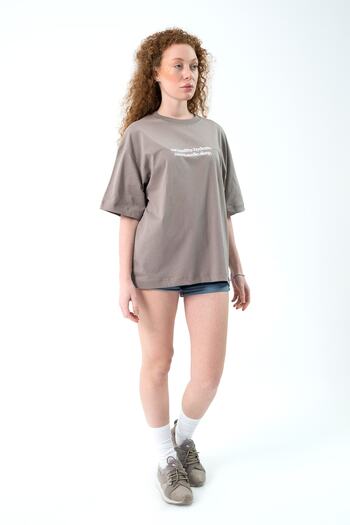 Eazy Co Eazy Stone Grey Eat Healthy Unisex Extra Oversize εμπριμέ κοντομάνικο μπλουζάκι