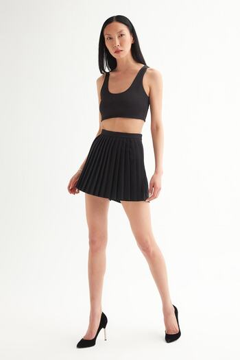 Açelya Okcu Lycra Pleated Women's Shorts Skirt