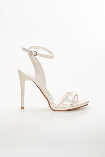 LİLLA Women's Platform Thin Heeled Pearl Shoes