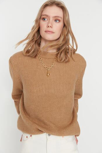 Trendyol Collection Sweter z dzianiny basic o szerokim kroju i miękkiej fakturze TWOAW20FV0142