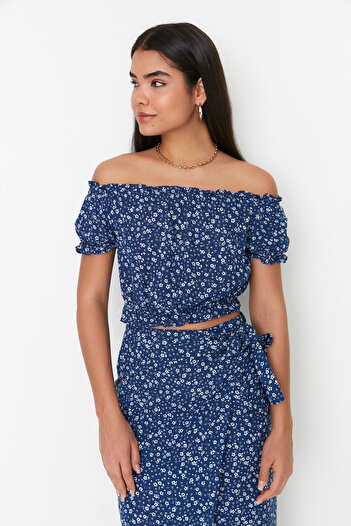 Trendyol Collection Bluză Albastru Guler Carmen TWOSS22BZ0811