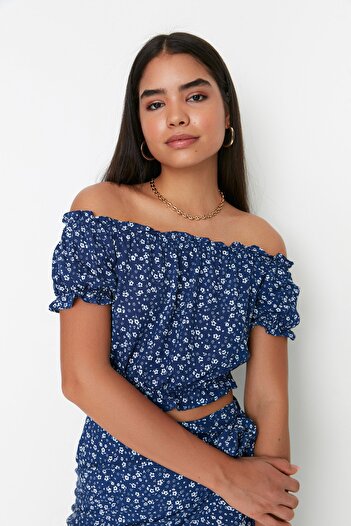 Trendyol Collection Bluză Albastru Guler Carmen TWOSS22BZ0811