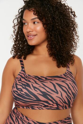 Trendyol Curve Multicolor Animal Print Throw Covered Large Size Bikini Top Tbbss22Bu0382