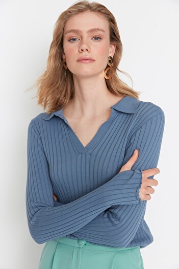 Trendyol Collection Pulover din tricot cu guler polo cu mâneci indigo TWOAW21KZ1113