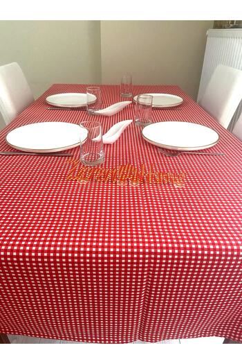 Zeren Home Sıvı Geçirmez Dertsiz Masa Örtüsü Mini Piti Kare Kırmızı