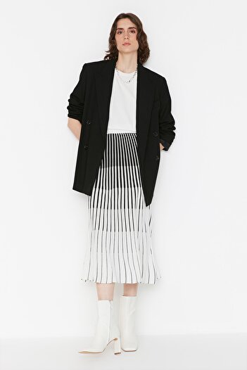 Trendyol Collection Color Blocked Ecru Midi Knitwear Skirt - TWOSS20ET0195