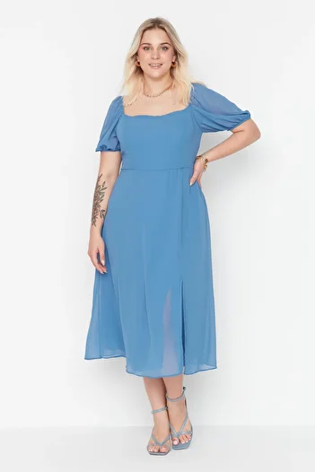 Trendyol Curve Kék sifon ruha lufi ujjakkal és hasítékokkal - TBBSS22AH0012