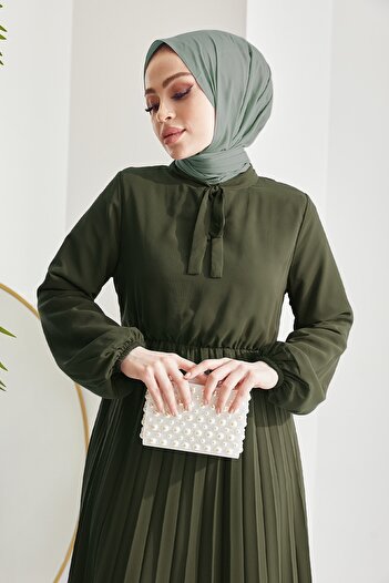 InStyle Plisované šifonové hidžábové šaty Limelda - Khaki