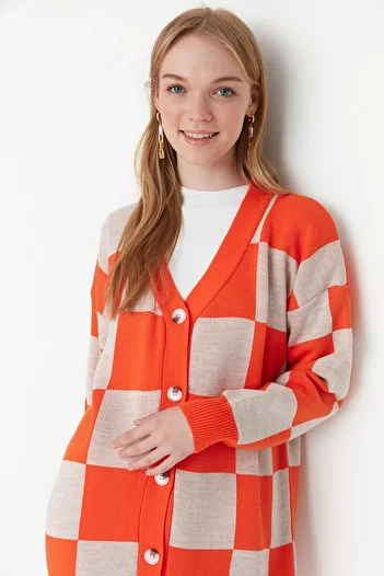 Trendyol Modest Orange Checkerboard Patterned Knitwear Cardigan TCTAW22TH0083