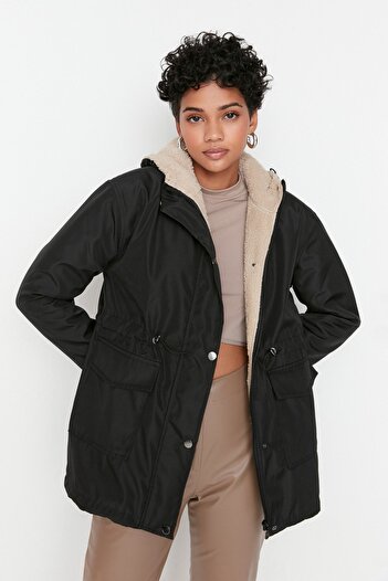 Trendyol Collection Black Fur Hooded Water Repellent Parka - TWOAW21KB0065